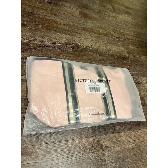 VICTORIA SECRET TOTE BAG SIGNATURE STRIPES PINK/BLACK With Wristlet NEW - Picture 2 of 11